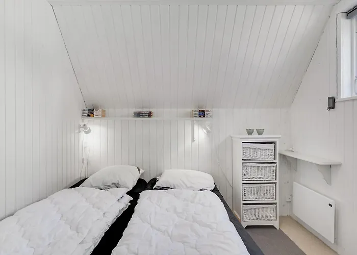 Two-bedroom In Rudkobing *