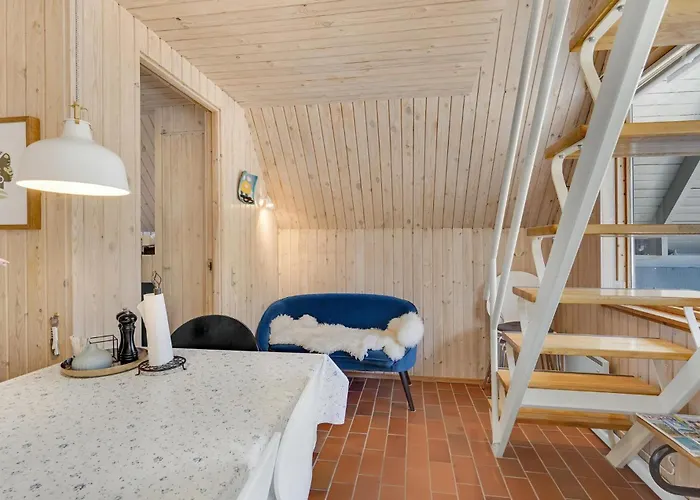 Two-bedroom In Rudkobing 度假居