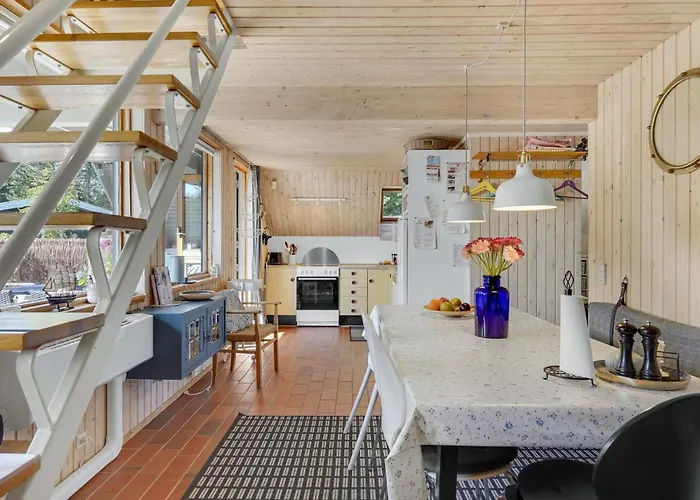 Two-bedroom In Rudkobing * Spodsbjerg